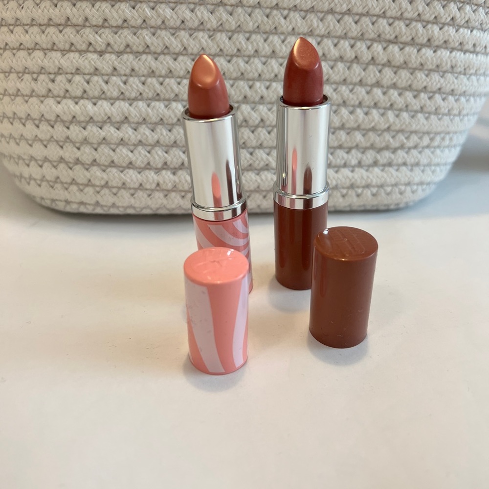❤️❤️3/$30❤️❤️ NWT Clinique Pop Lip Colour Primer | BIEGE & BARE Pops